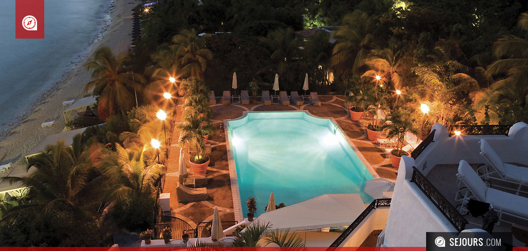 piscine au bord de la plage