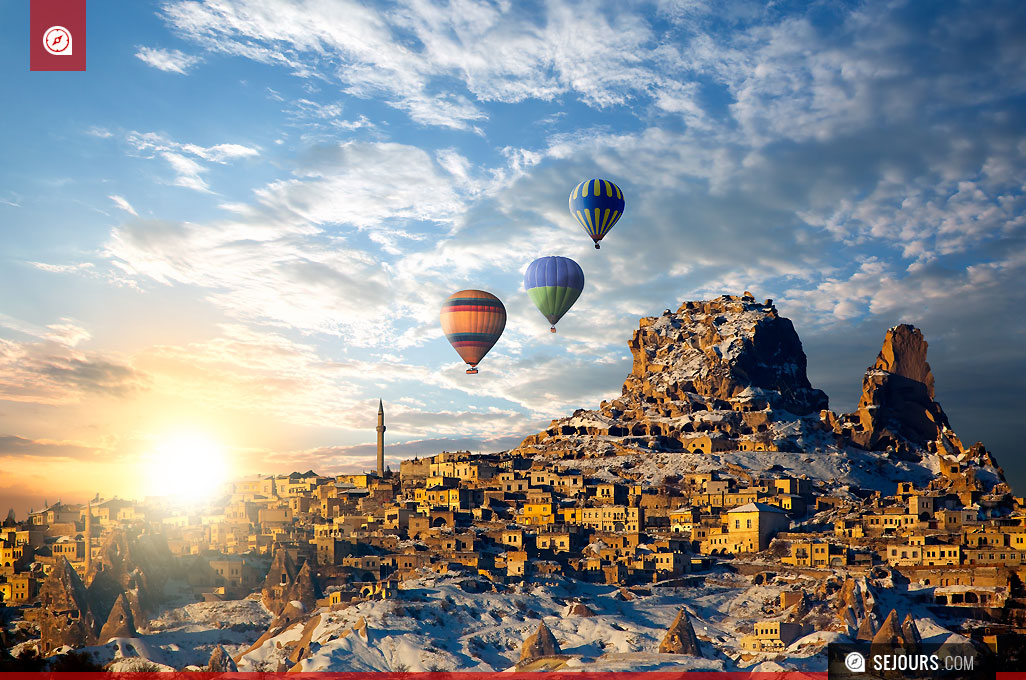 Montgolfière au-dessus de Cappadoce - Turquie
